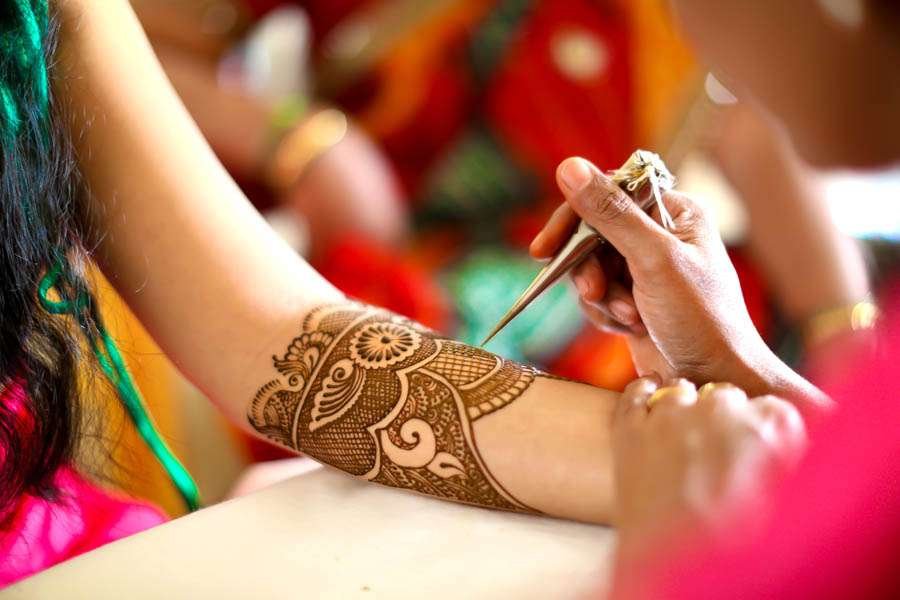 Top 10 Mehndi Artist in Delhi For Bride